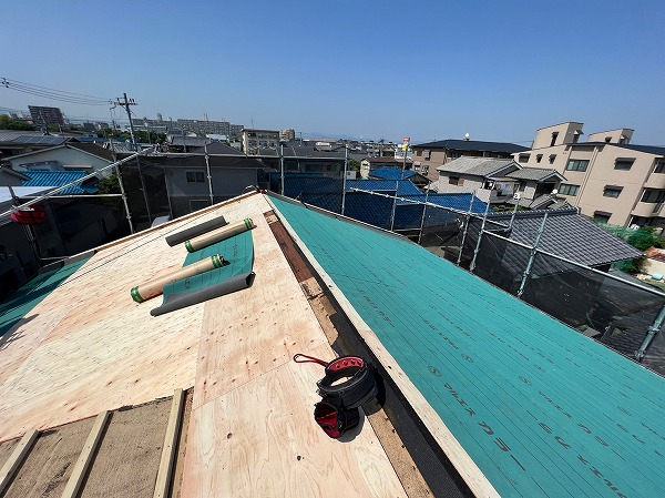 屋根葺き替え工事